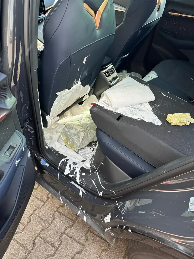 Farbunfall im Innenraum, Vorher